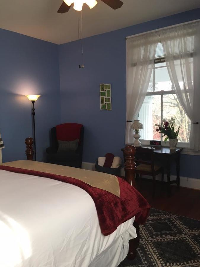 Winridge Manor Bed And Breakfast Madison Heights Buitenkant foto